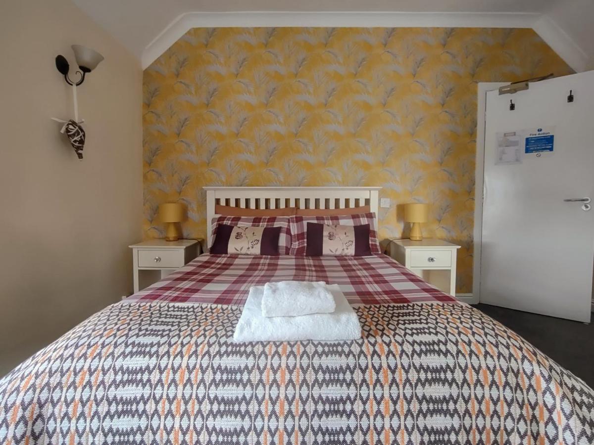 The Shoulder At Hardstoft Hotel Екстериор снимка